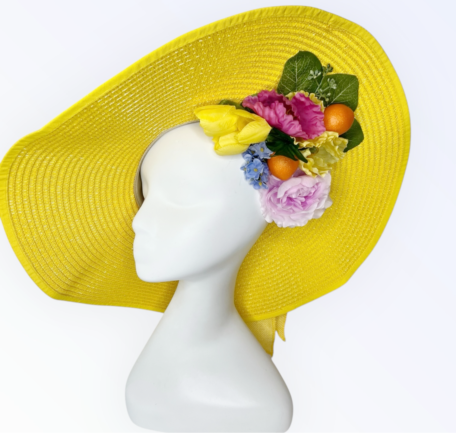 Lemonade Hat and Brooch Set